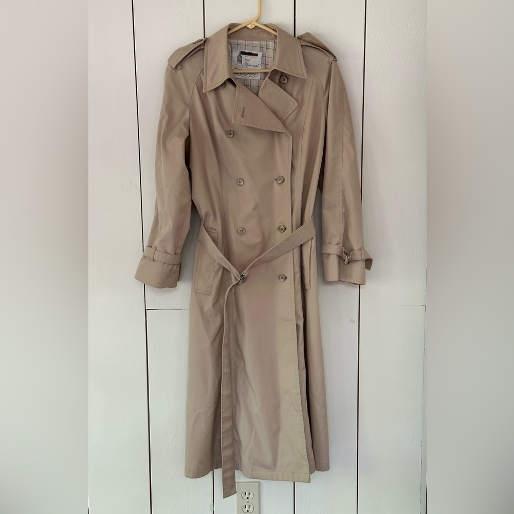 London Fog Vintage Trench Coat in Beige Size 10 R